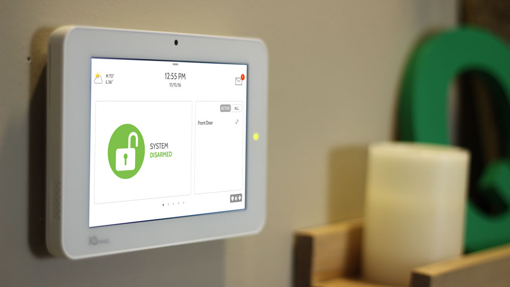 Qolsys-IQ-Panel-2-Lifestyle-17-MEDIUM